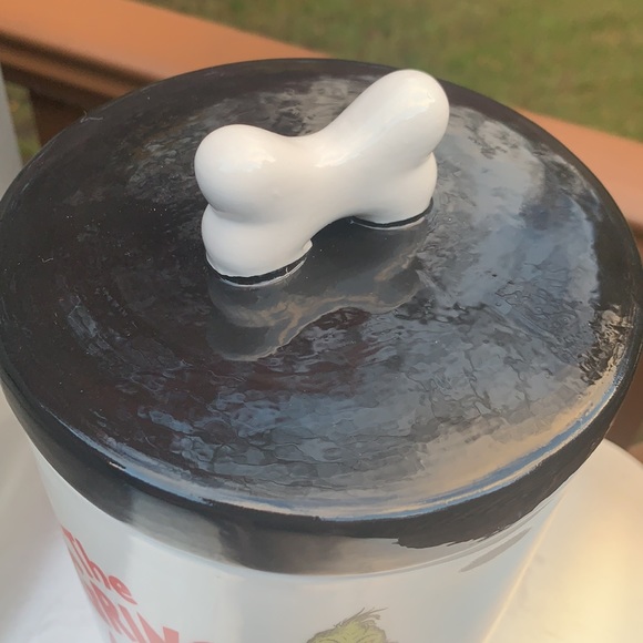 New the Grinch and Max Christmas inspired dog treat canister - Picture 5 of 10